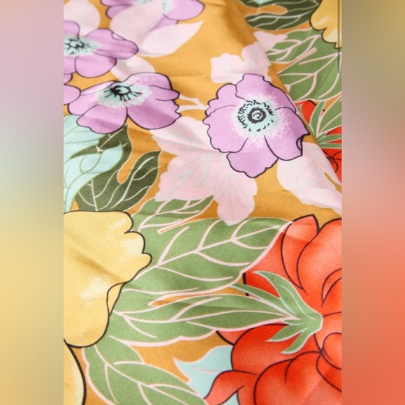 NWT Radiant Accent Golden Yellow Multi Floral Satin Square Scarf - Picture 5 of 6